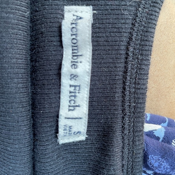 NEVER WORN- Abercrombie & Fitch Snap Tank Top- Size Small - Picture 3 of 3